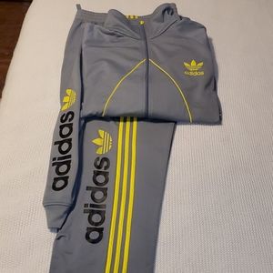 VINTAGE ADIDAS 3 STRIPES